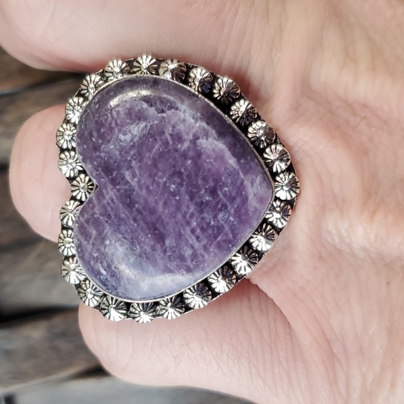 New Lepidolite Heart Shaped 925 Silver Statement Ring. - Picture 6 of 12